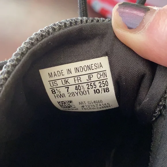 Adidas Running Shoes - Picture 7 of 7